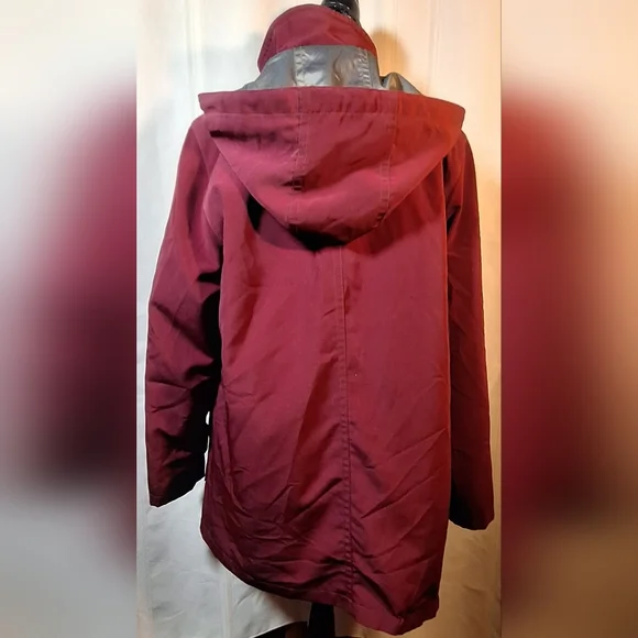 GALLERY Hooded Burgundy Jacket - Picture 5 of 13